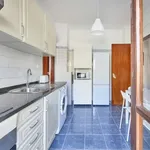 Rent a room in Almada