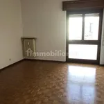 Rent 2 bedroom apartment of 75 m² in Lecco