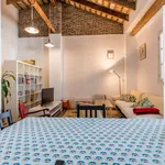 Rent 2 bedroom apartment of 75 m² in valencia