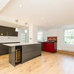 Rent 5 bedroom house in Mid Sussex