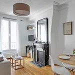 Appartement de 340 m² avec 1 chambre(s) en location à Paris