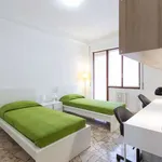 Rent a room in milan