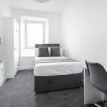 Rent 4 bedroom apartment in Dundee