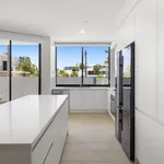 Rent 2 bedroom apartment in Maroochydore