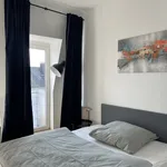 Miete 3 Schlafzimmer wohnung von 861 m² in Frankfurt