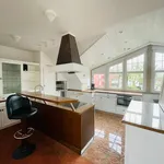 Rent 2 bedroom apartment of 129 m² in Dusseldorf