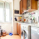 Rent a room of 80 m² in rome