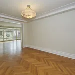 Rent 3 bedroom apartment of 208 m² in New York