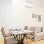 Rent 1 bedroom apartment of 52 m² in Porto