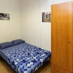 Rent 6 bedroom apartment in Barcelona