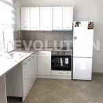 Rent 3 bedroom apartment of 200 m² in Peshtera