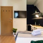 Rent a room of 140 m² in madrid