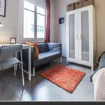 Rent 4 bedroom apartment in Valencia