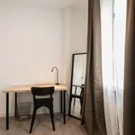 Rent a room in madrid