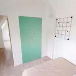 Louez une chambre de 56 m² à Paris