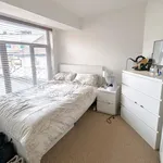 Rent 2 bedroom apartment in West Byfleet