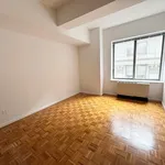 Rent 1 bedroom apartment of 466 m² in Manhattan