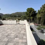 Rent 6 bedroom house of 320 m² in Messina