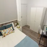 Rent a room in Madrid