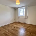 Rent 4 bedroom house in South East England