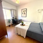 Rent a room of 100 m² in valencia