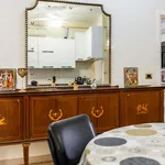 Rent 3 bedroom apartment in Bologna