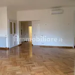 Rent 5 bedroom apartment of 172 m² in Rome