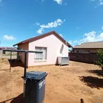 Rent 2 bedroom house of 40 m² in Soweto