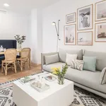 Alquilo 2 dormitorio apartamento de 689 m² en Valencia