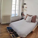 Rent a room in paris