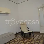 Rent 2 bedroom apartment of 70 m² in Milano