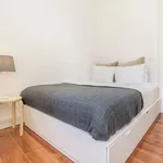 Rent 3 bedroom apartment of 65 m² in Lisbon