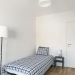 Rent a room in lisbon