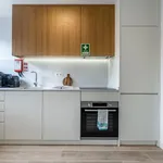 Rent 2 bedroom apartment of 65 m² in Porto