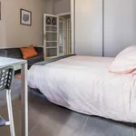 Rent 4 bedroom apartment in Valencia