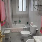 Rent 4 bedroom apartment in Barcelona