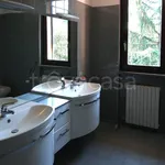 Rent 6 bedroom house of 350 m² in Cusago