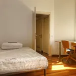 Rent 2 bedroom apartment of 68 m² in Roma