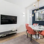 Rent 1 bedroom apartment of 105 m² in Madrid