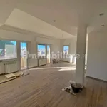 Rent 5 bedroom apartment of 120 m² in Genoa