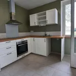 Rent 3 bedroom house of 90 m² in Campsas