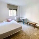 Alquilar 4 dormitorio apartamento en Valencia