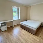 Rent 4 bedroom house in Wales