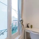 Rent a room of 110 m² in madrid