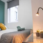 Rent a room of 120 m² in madrid