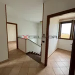 Affitto 3 camera casa di 180 m² in Cavarzere