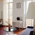 Rent 1 bedroom apartment of 420 m² in Marseille