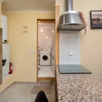 Rent 1 bedroom apartment of 70 m² in Lisbon