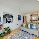 Rent 2 bedroom flat of 83 m² in Greenwich