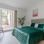 Rent 2 bedroom flat of 57 m² in London